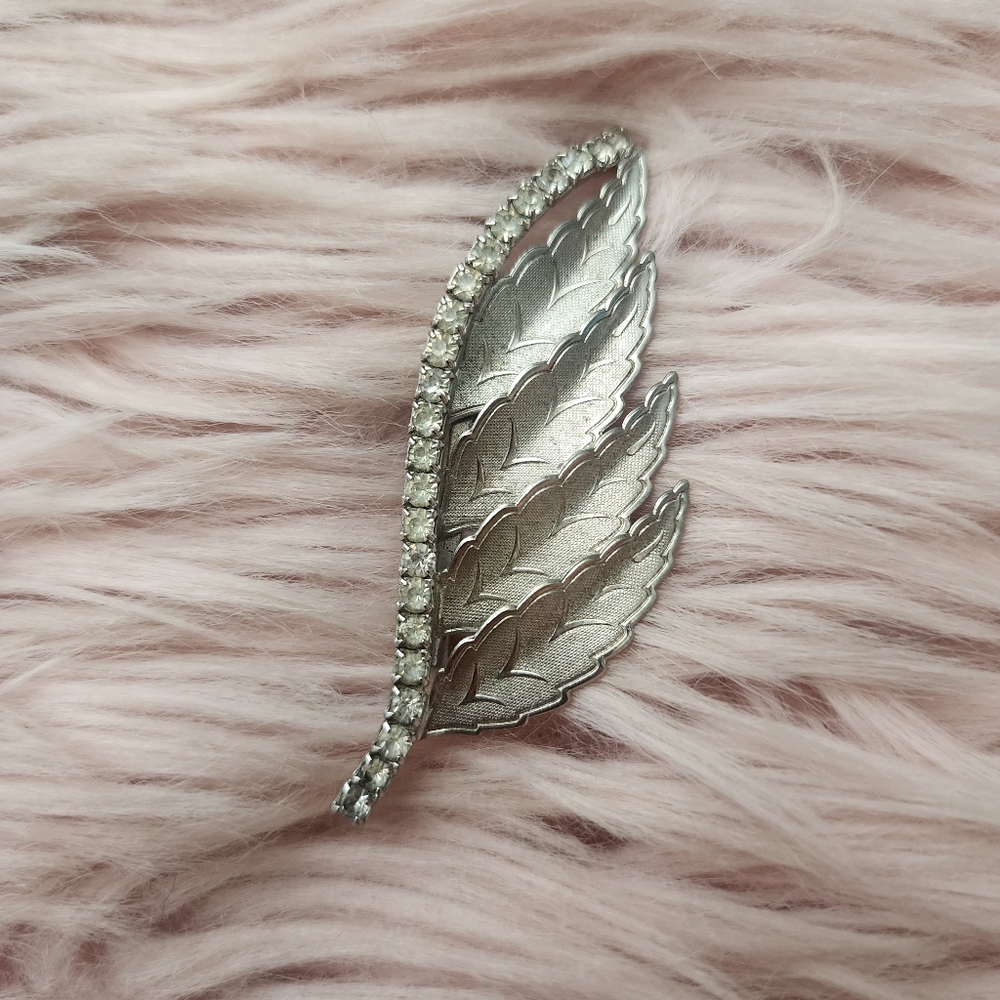 Vintage Feather Leaf Brooch Silver Tone Rhinestone